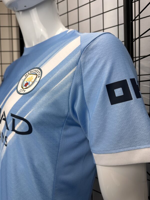 Manchester City Sky Blue Home Player Version Jersey 2025/26